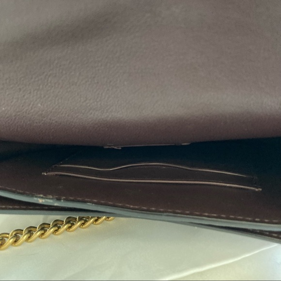 👜Authentic COACH 100% Leather Wine Colored Crossbody Purse - wear 3 ways!👜 - Picture 4 of 10